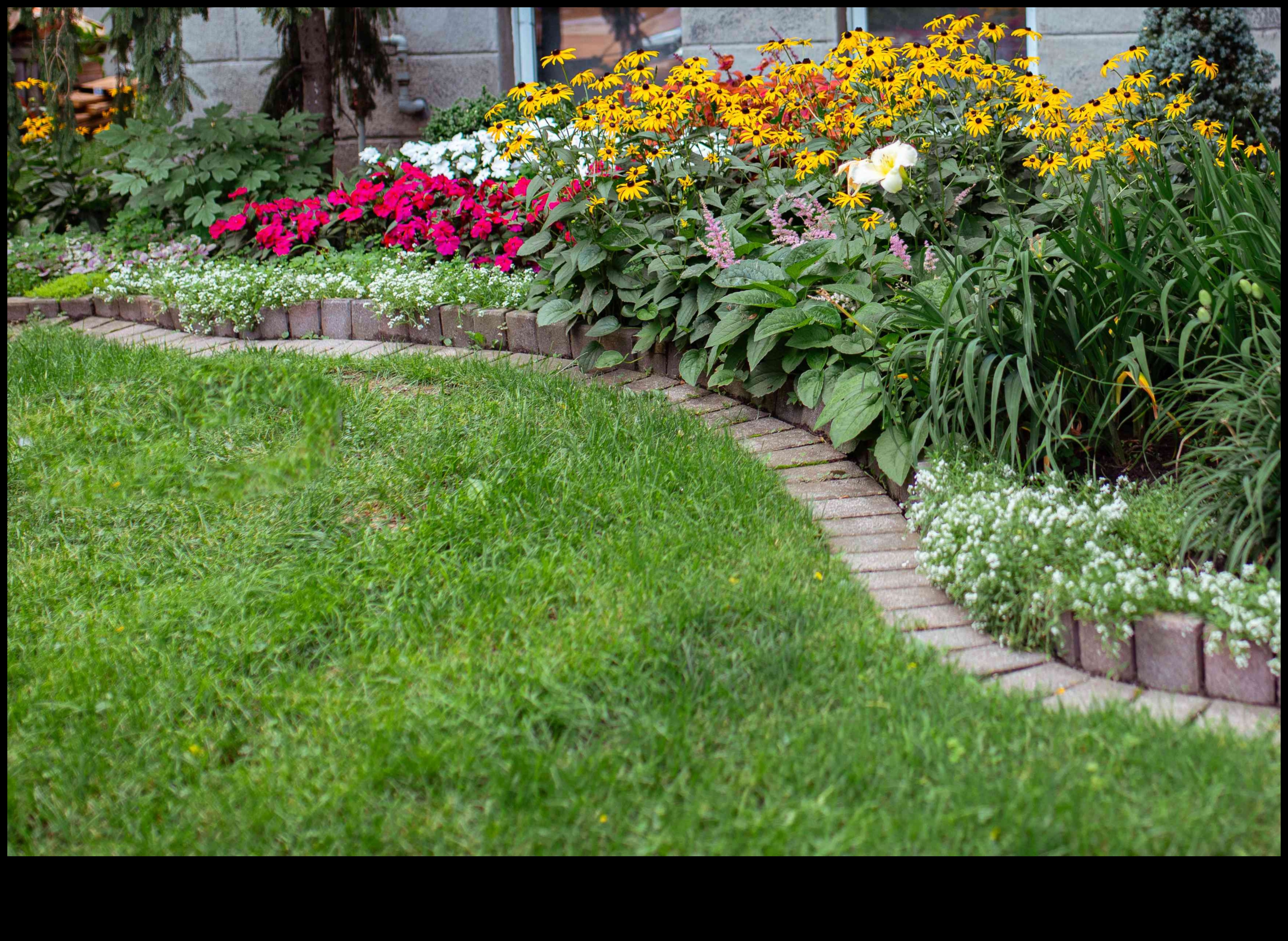 אומנות בפריחה הרם את הגינה שלך עם עיצובים מיוחדים במינם 5 אומנות בפריחה: הרם את הגינה שלך עם יצירות ייחודיות