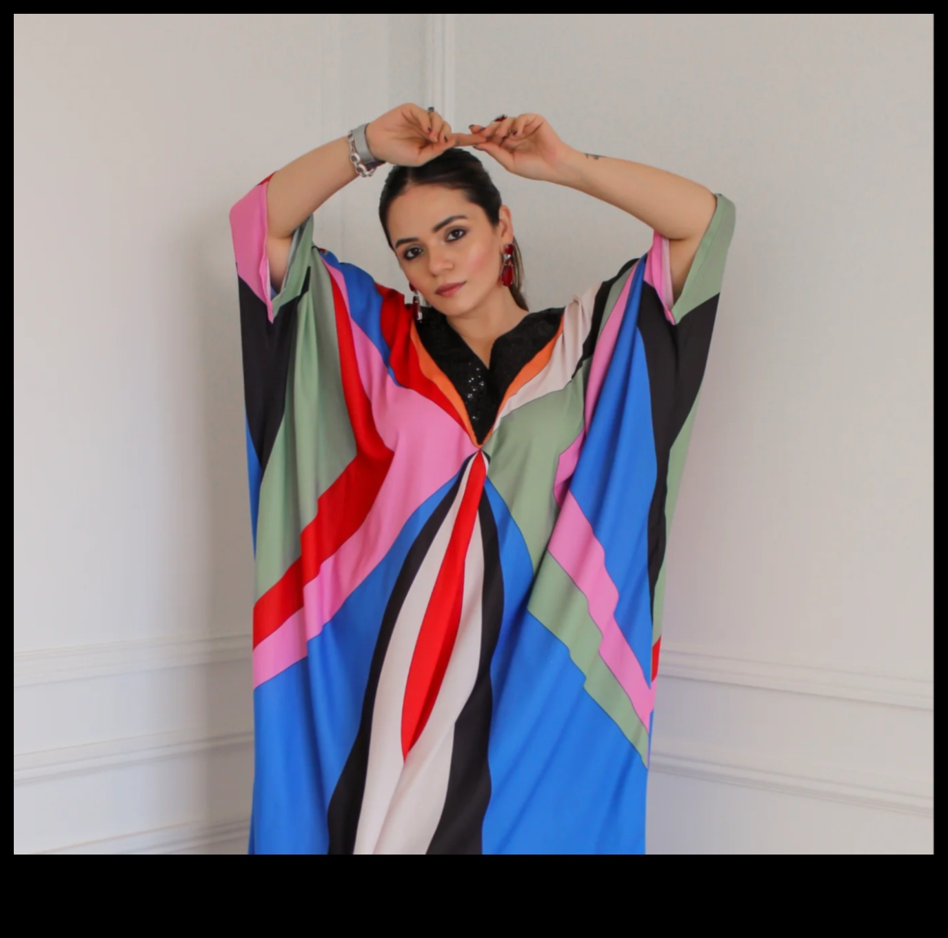 Glamour Galore Gazette: הישאר מעודכן על פסגת הטרנדים