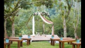 Radiant Retreat סיור על כדור הארץ רהיטים הגן 4 נסיגה קורנת: צלול לתוך עולם ריהוט הגן