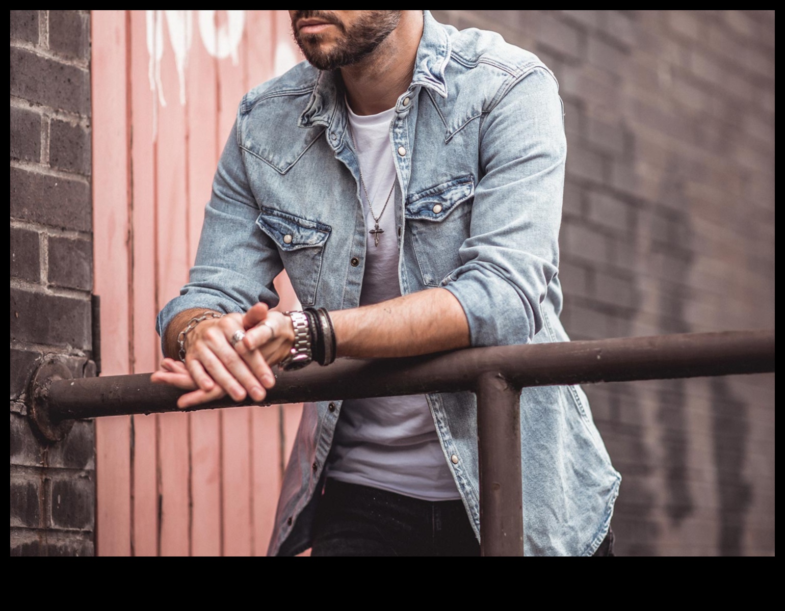 אופנת גברים מסוגננת נוחות אלגנטית שקל ללבוש ולהרגיש נהדר ב-1 נוחות אלגנטית: אופנה מסוגננת לגברים שמרגישה טוב