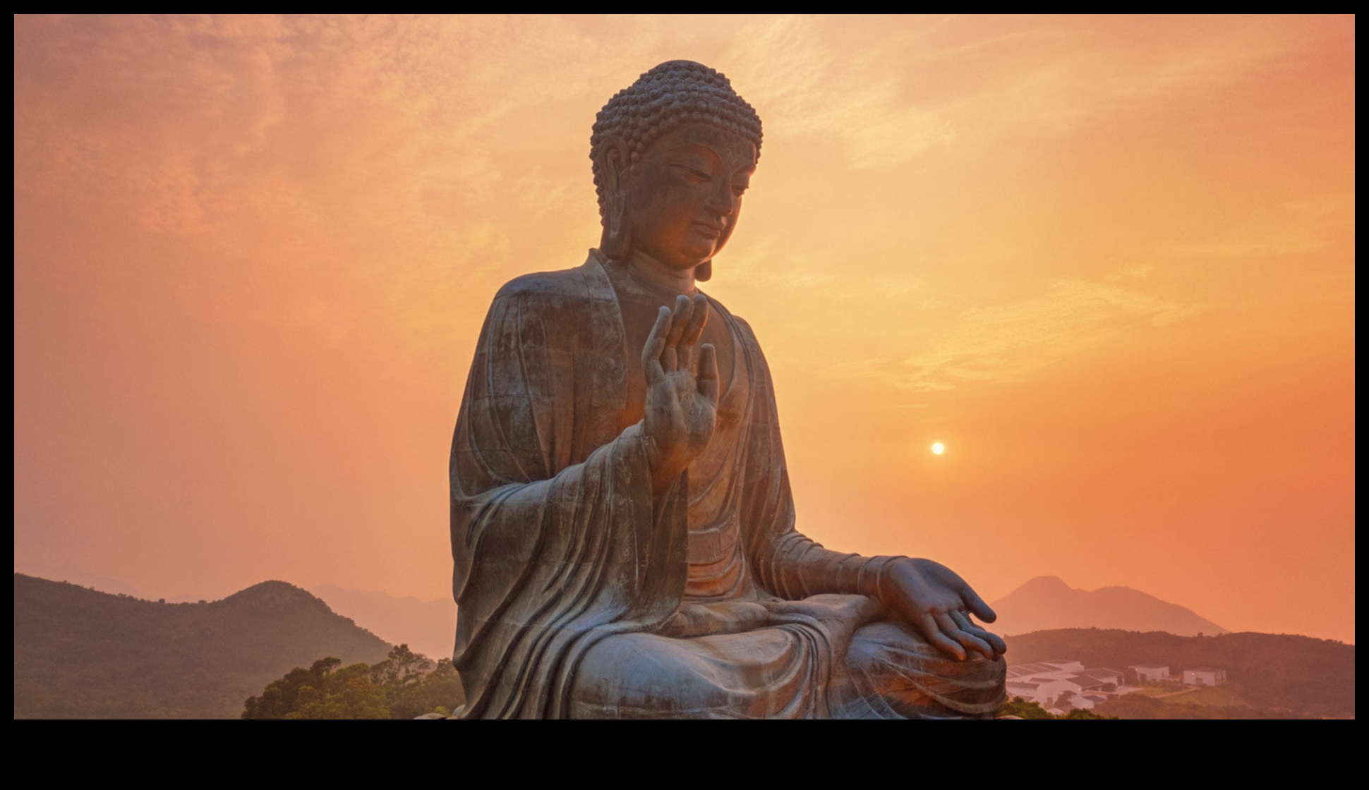 ניווט בנירוונה מדריך למטייל רוחני למציאת שלווה פנימית והארה 1 ניווט בנירוונה: מדריך למטייל רוחני